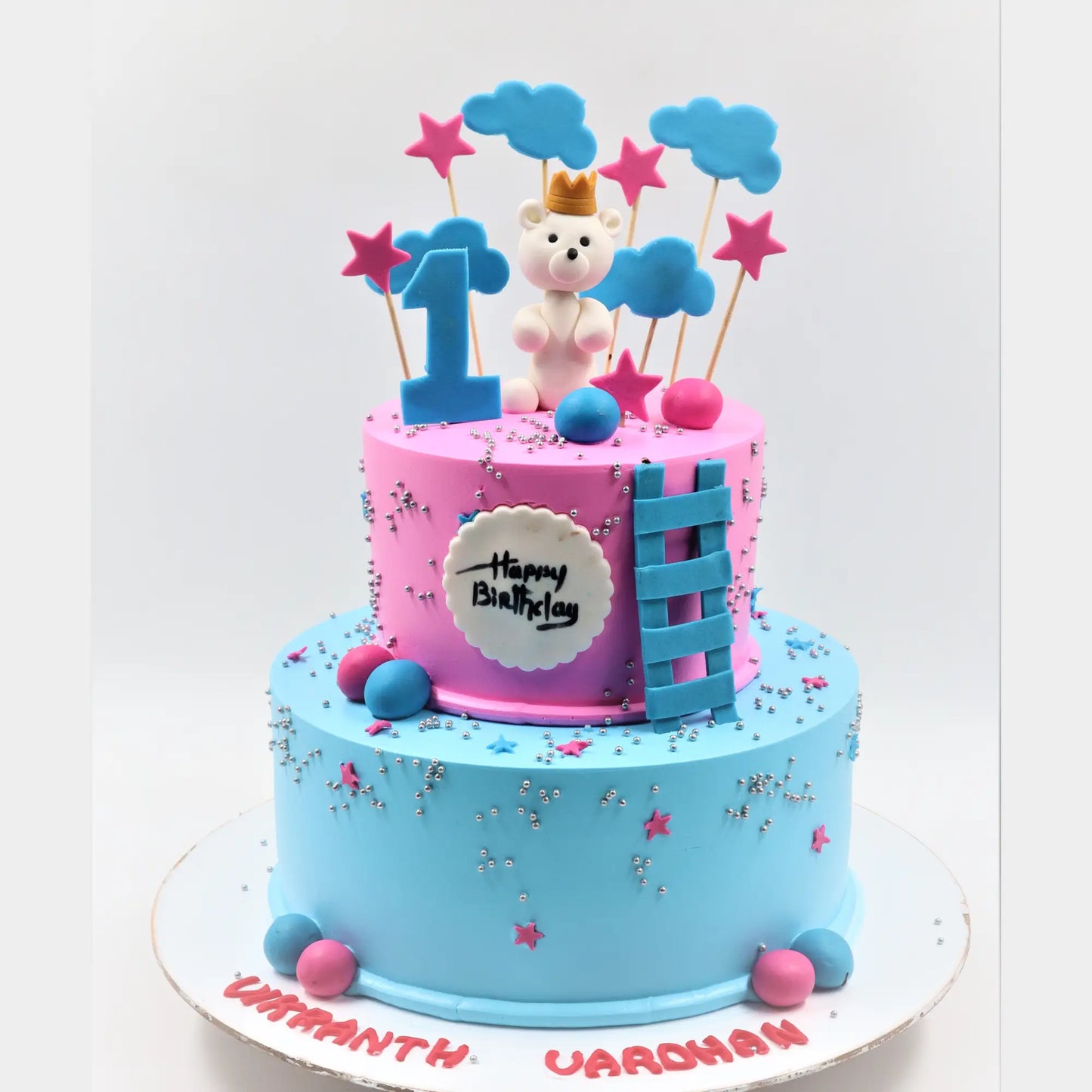 Teddy The Polar Bear Frozen Birthday Cake 01