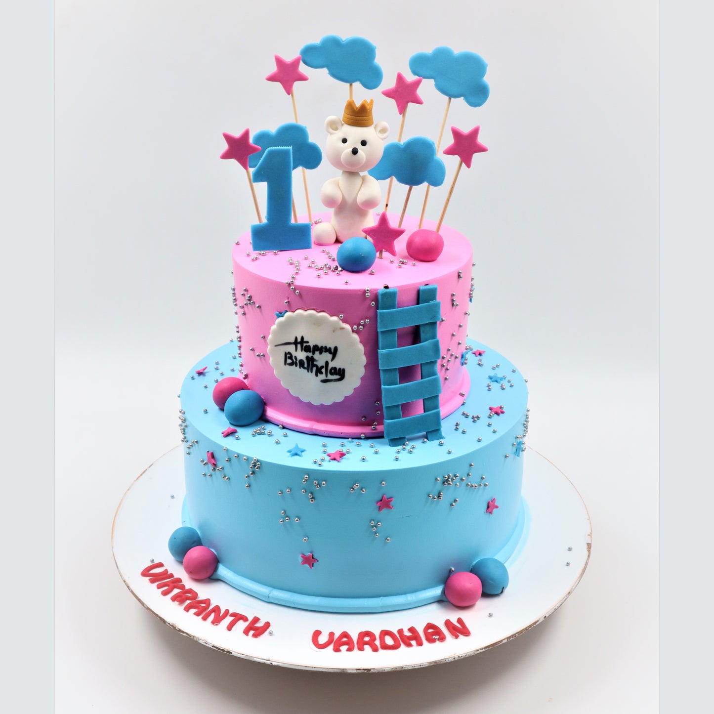 Teddy The Polar Bear Frozen Birthday Cake 02