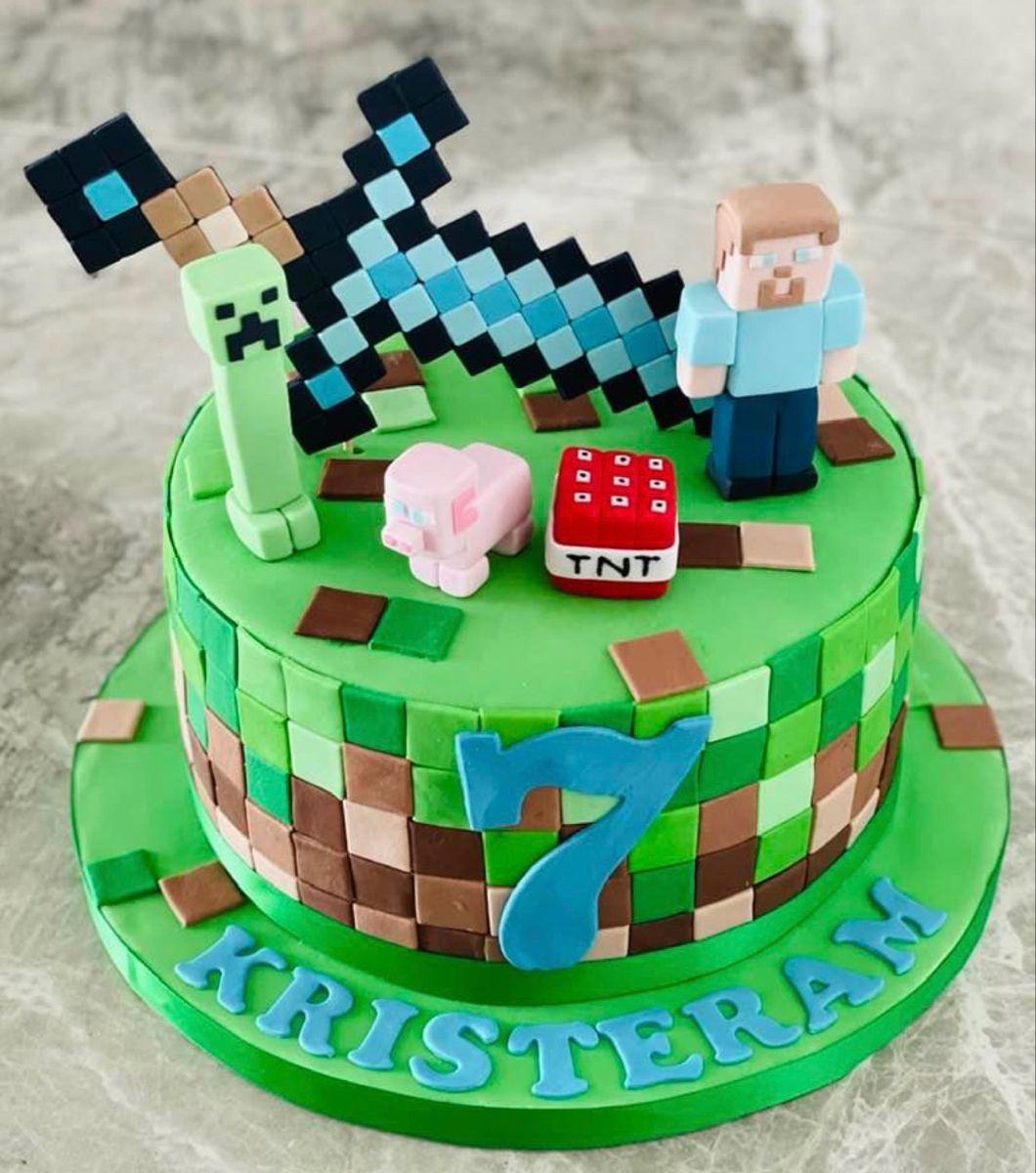 Special Minecraft Theme Cake