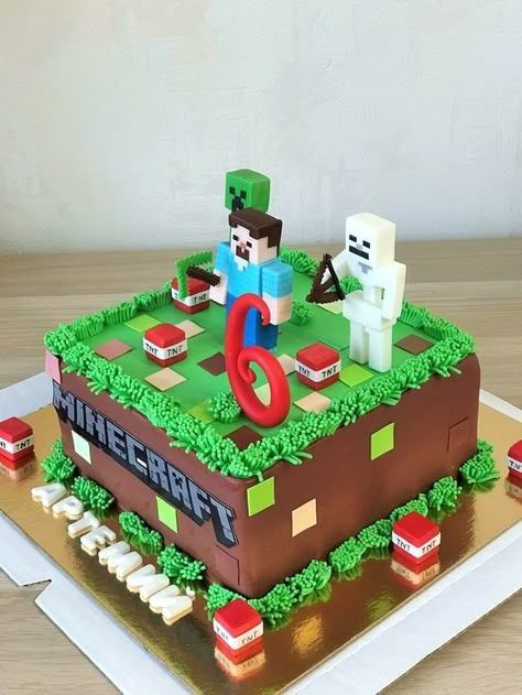 Gamers Minecraft theme cake